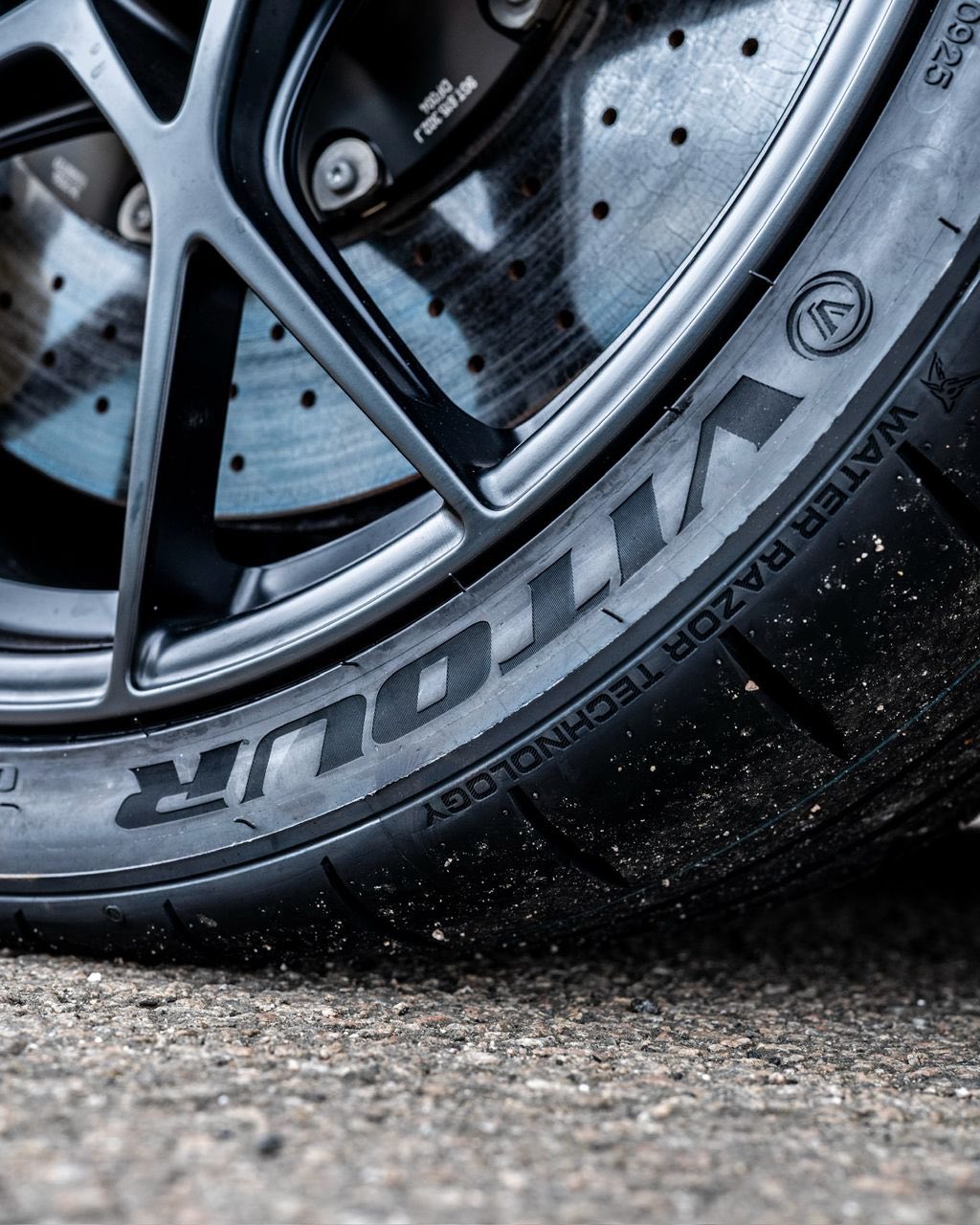 Vitour Tempesta P1 X-01R